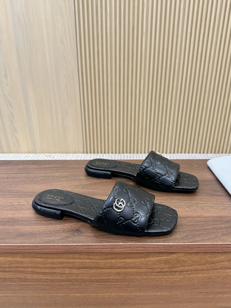 Popular Gxccx Slippers 157816