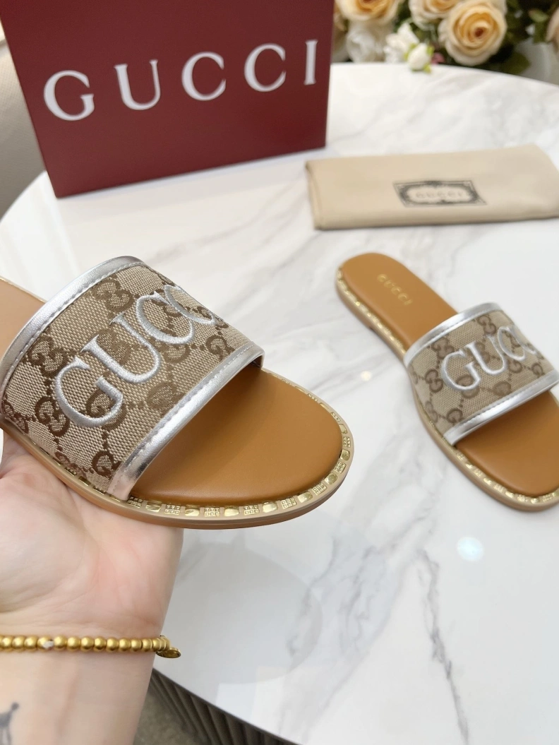Gxccx Slippers EyeCatching 157825