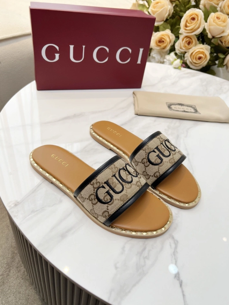 Gxccx Slippers Functional 157812