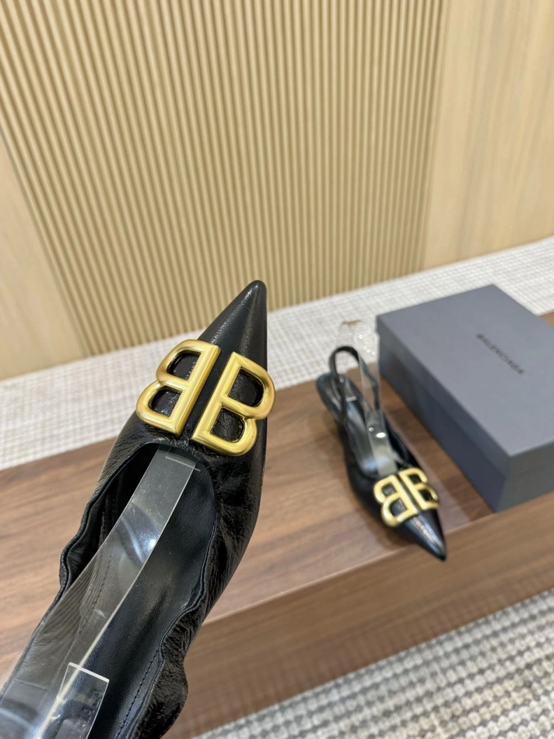 Bxlxnciaga Sandals Flexible 109435
