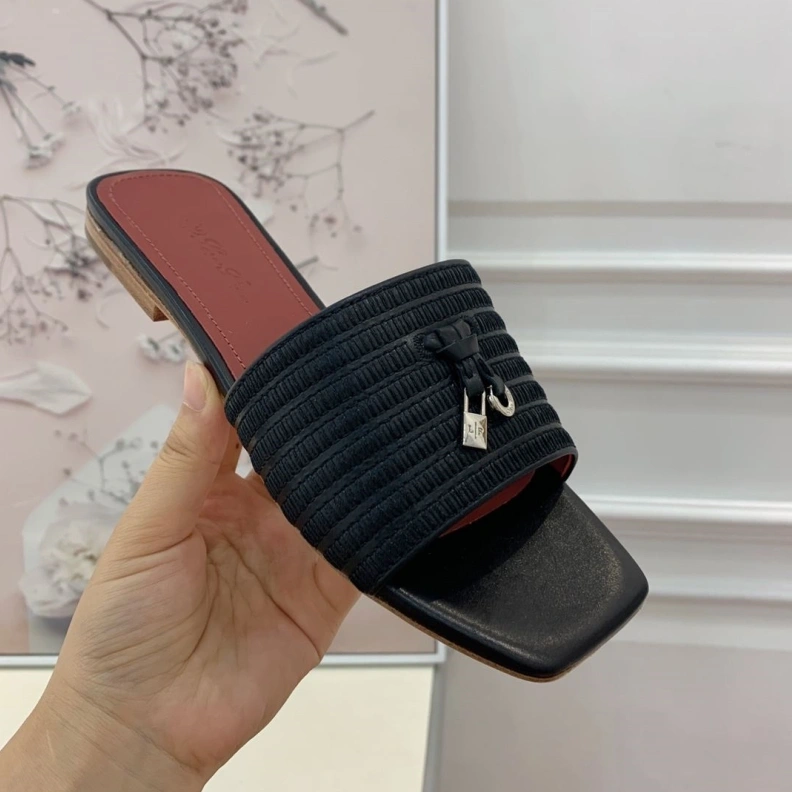 Comfortable Armxnx slippers 108496