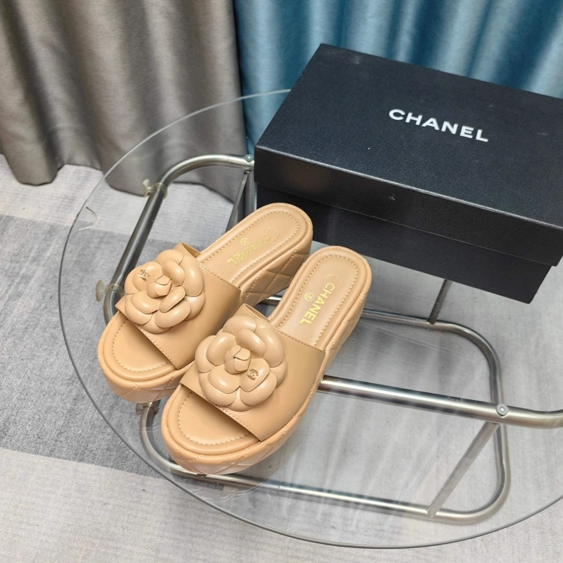 Chxnxl Slippers Compact 121755