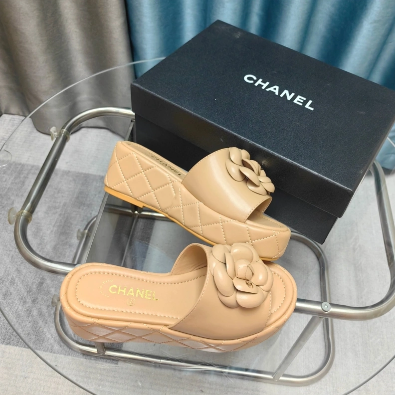 Chxnxl Slippers Compact 121755