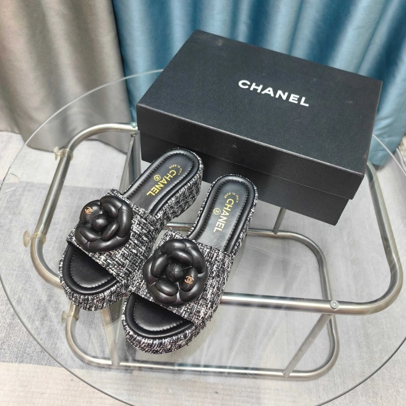 Chxnxl Slippers Timeless 121752