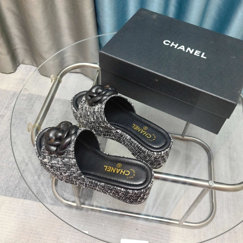 Chxnxl Slippers Timeless 121752