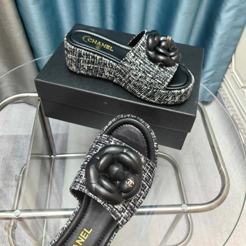 Chxnxl Slippers Timeless 121752