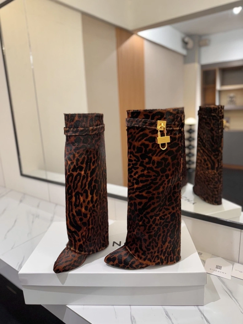 Gxvxnchy Boots Efficient 153235