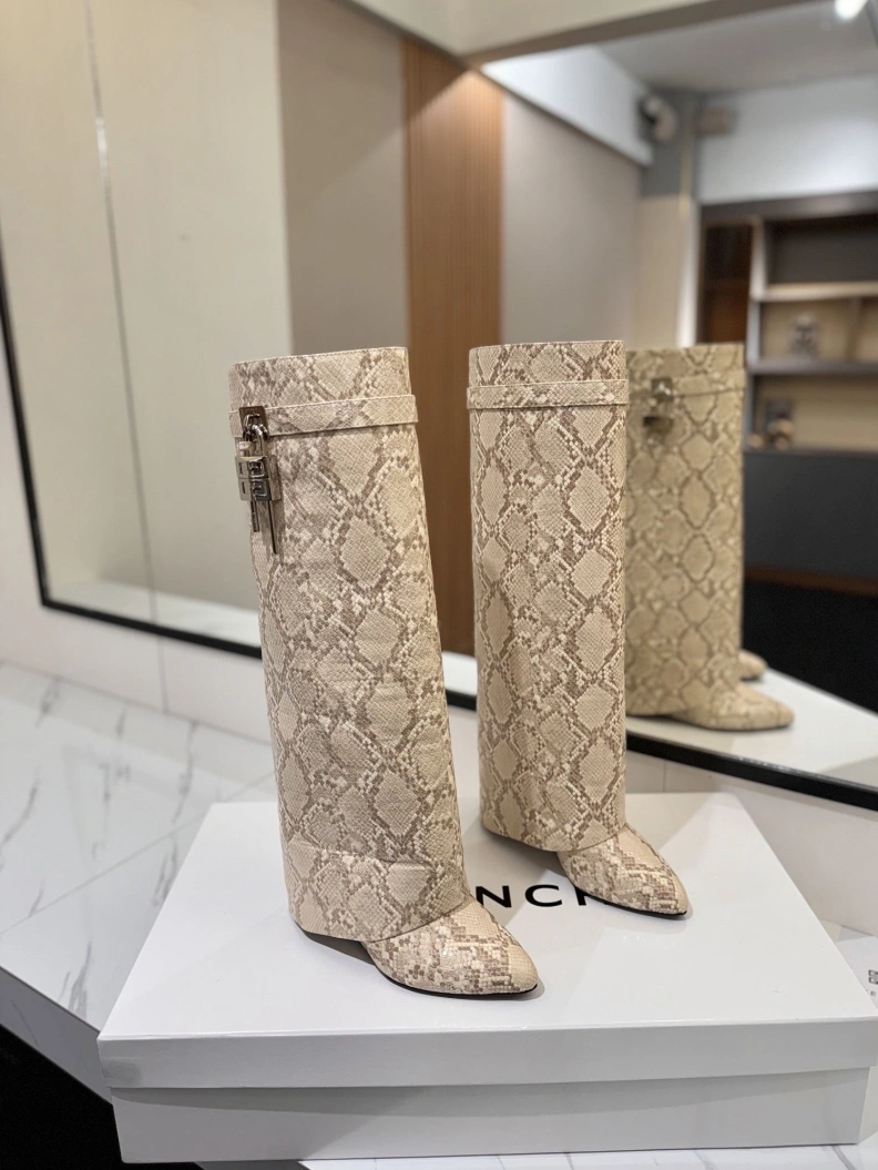 Breathable Gxvxnchy Boots 153248