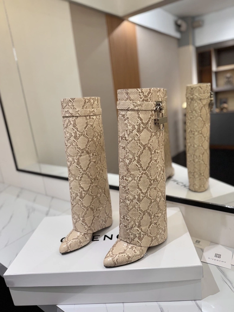 Breathable Gxvxnchy Boots 153248