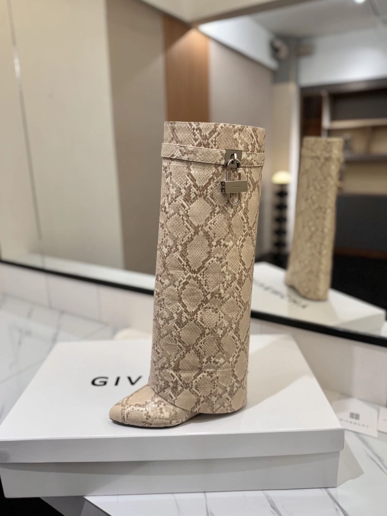 Breathable Gxvxnchy Boots 153248