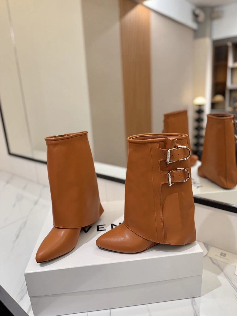 Affordable Gxvxnchy Boots 153231