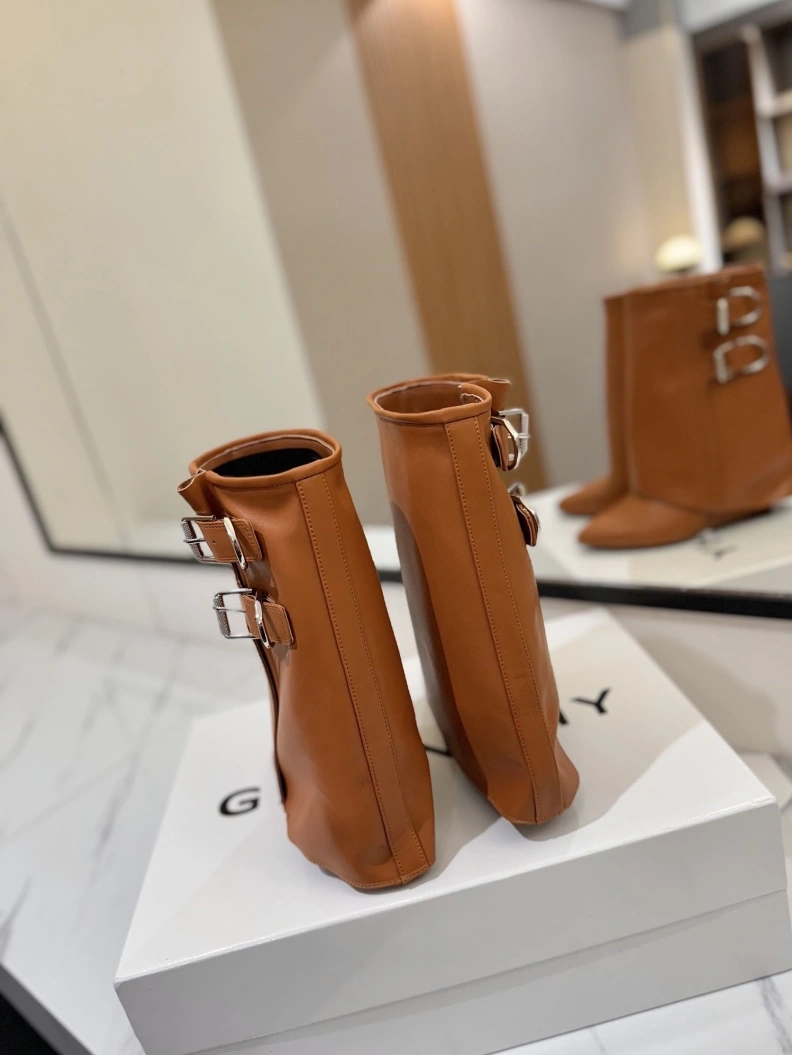 Affordable Gxvxnchy Boots 153231