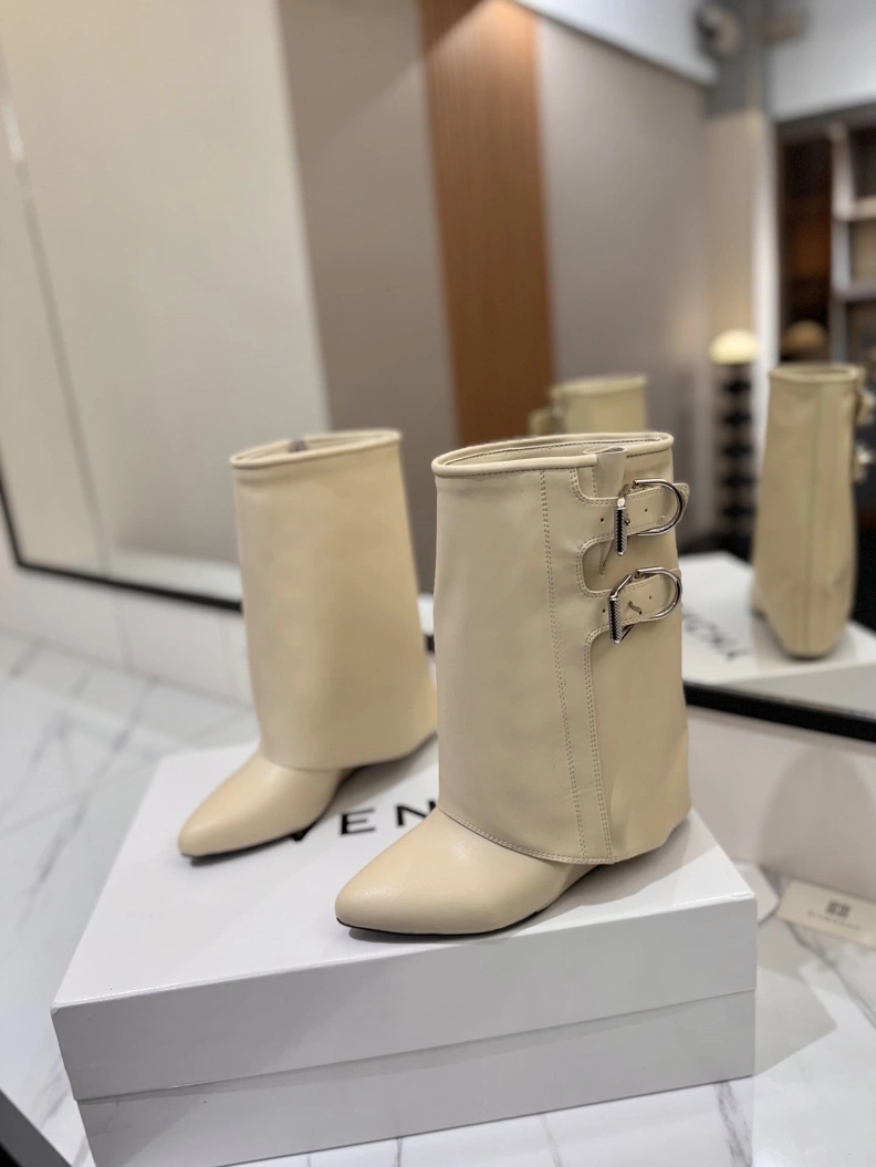 Comfortable Gxvxnchy Boots 153230