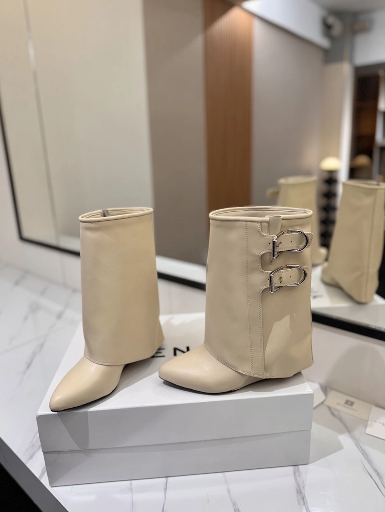 Comfortable Gxvxnchy Boots 153230