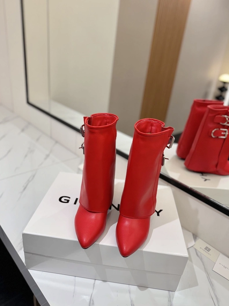 Gxvxnchy Boots Efficient 153229