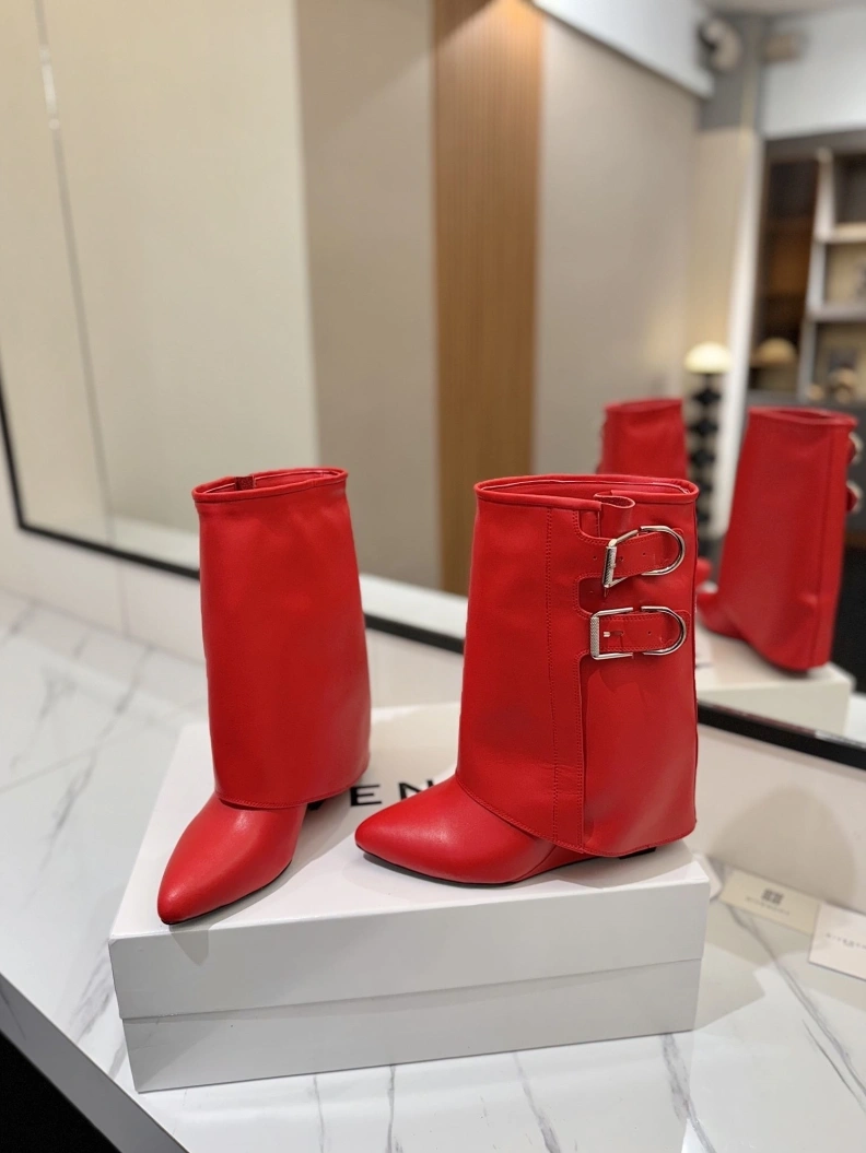 Gxvxnchy Boots Efficient 153229