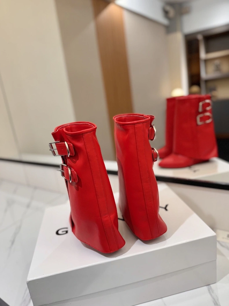 Gxvxnchy Boots Efficient 153229