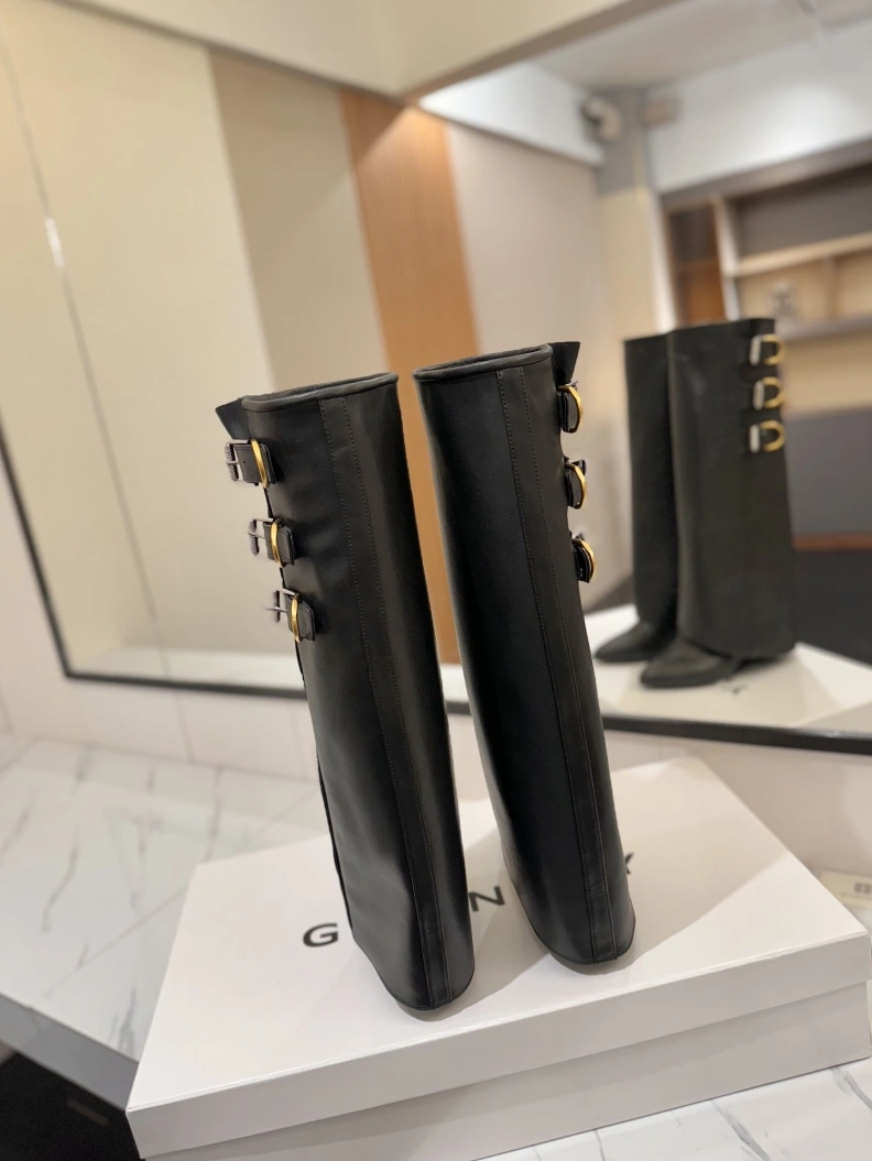 Gxvxnchy Boots Minimalist 153227