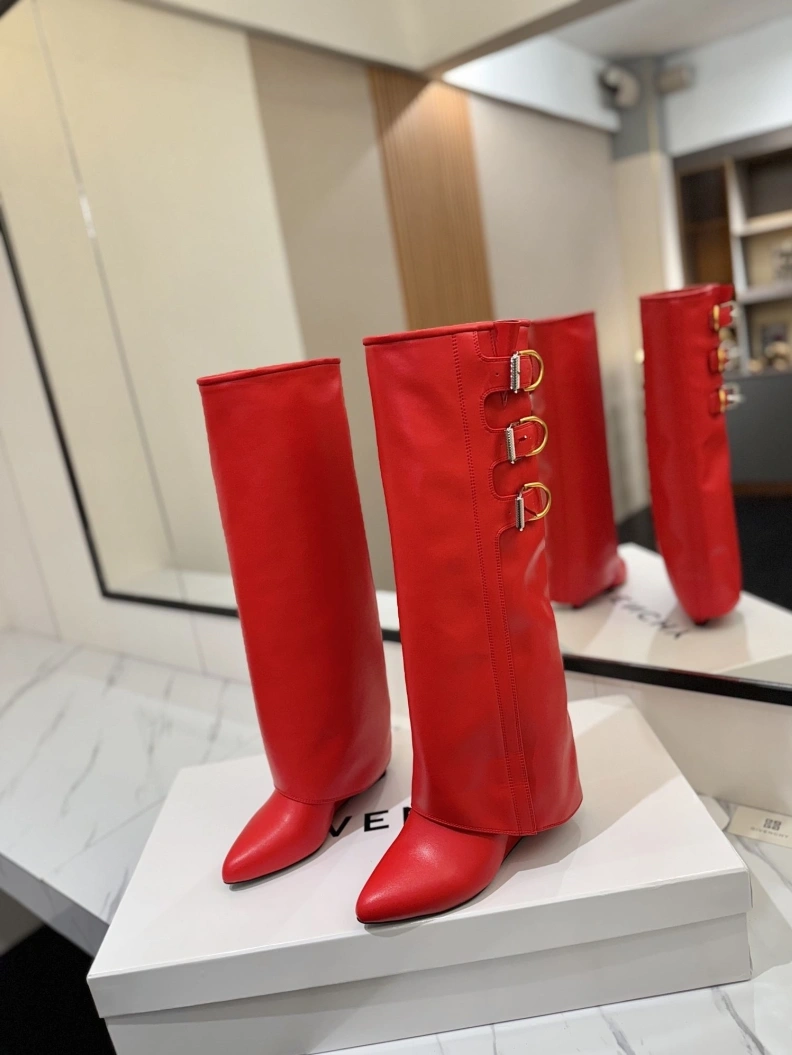 Gxvxnchy Boots Minimalist 153228