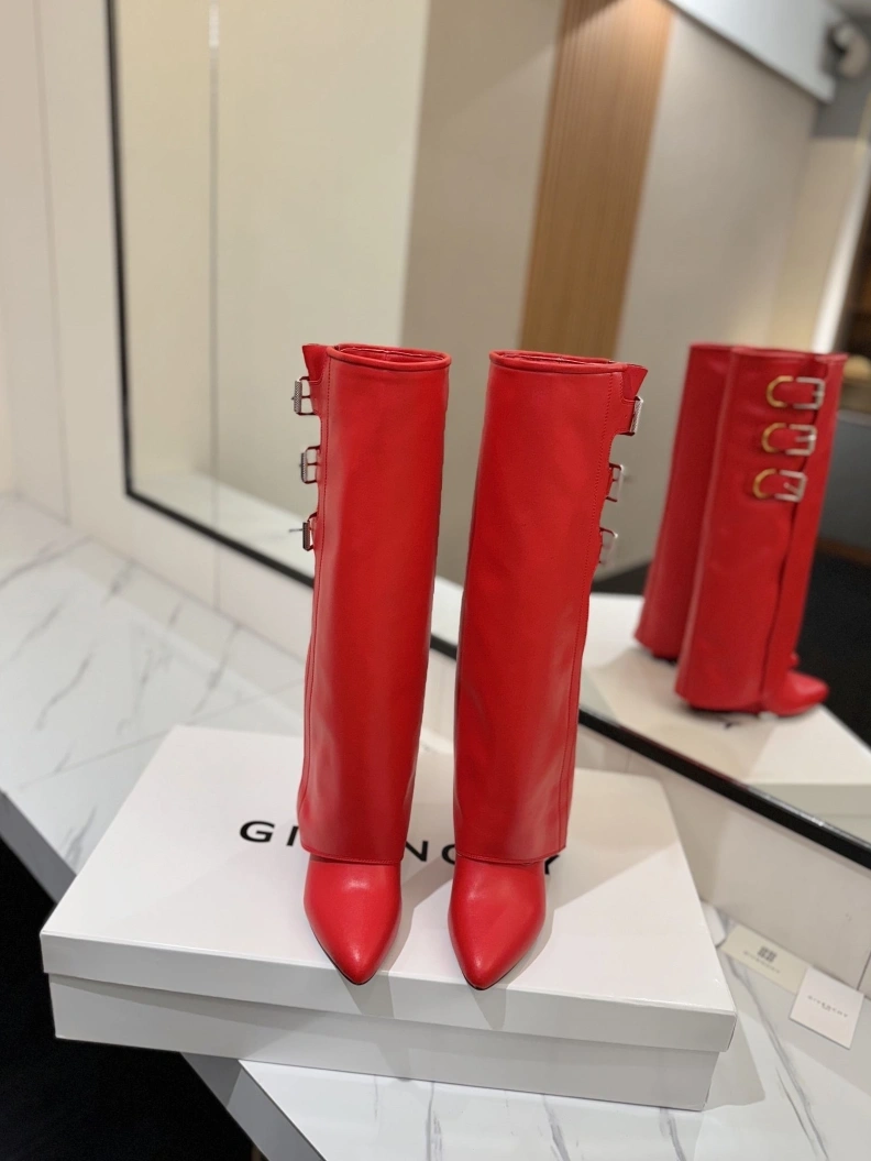 Gxvxnchy Boots Minimalist 153228
