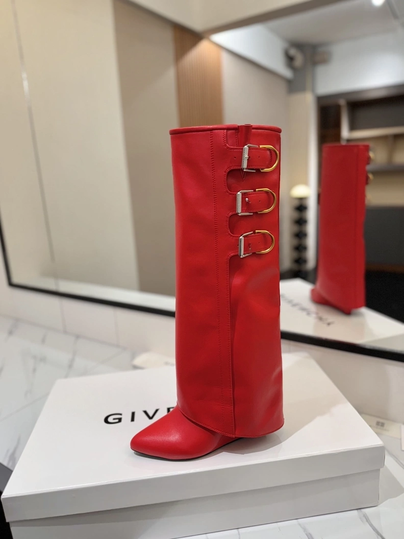 Gxvxnchy Boots Minimalist 153228