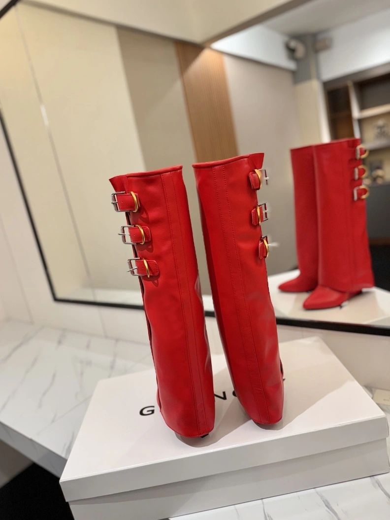Gxvxnchy Boots Minimalist 153228