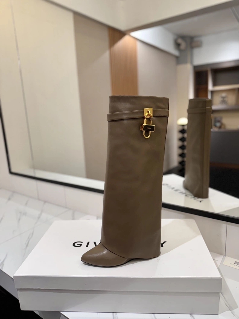 StreetReady Gxvxnchy Boots 153222