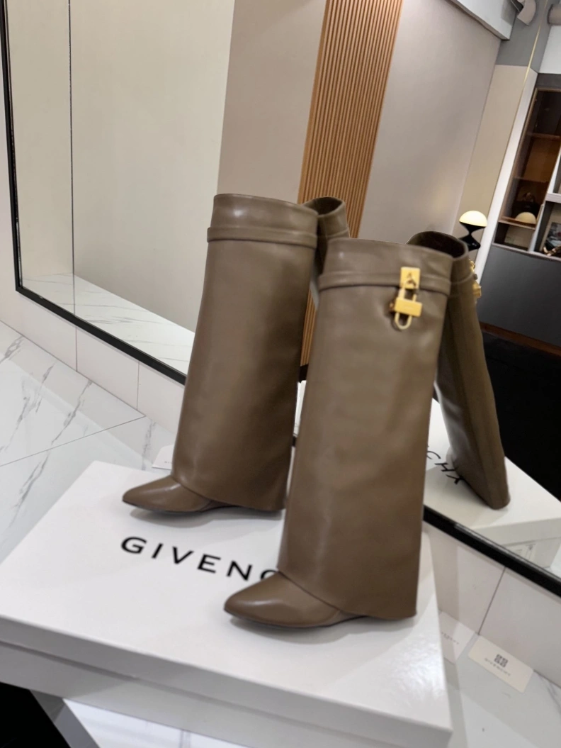 StreetReady Gxvxnchy Boots 153222