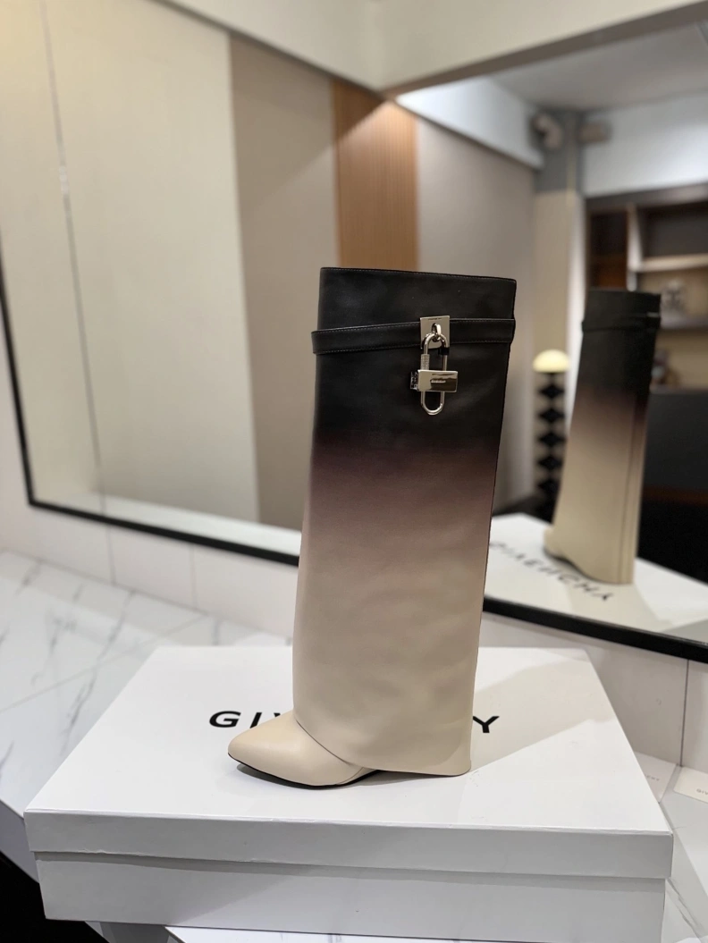 Efficient Gxvxnchy Boots 153221