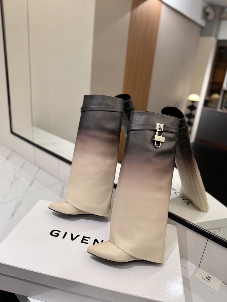Efficient Gxvxnchy Boots 153221
