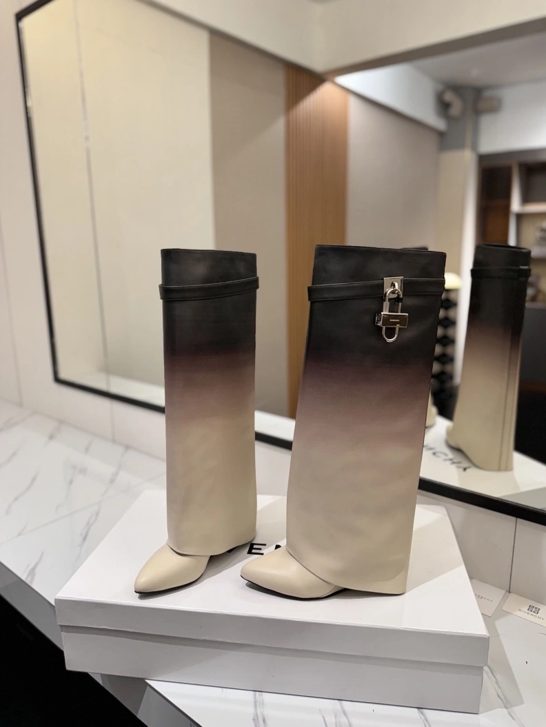 Efficient Gxvxnchy Boots 153221