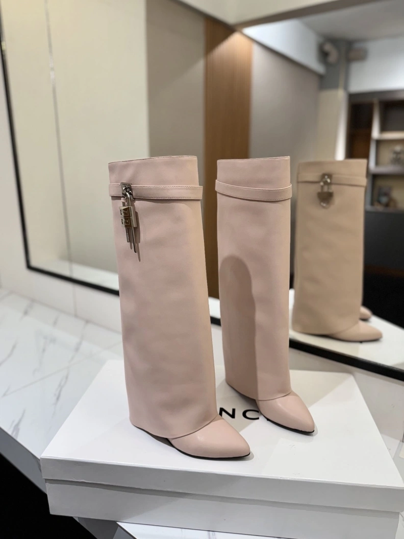 Gxvxnchy Boots Reliable 153219