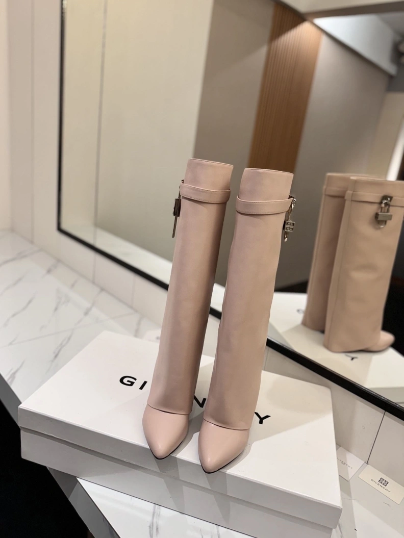 Gxvxnchy Boots Reliable 153219