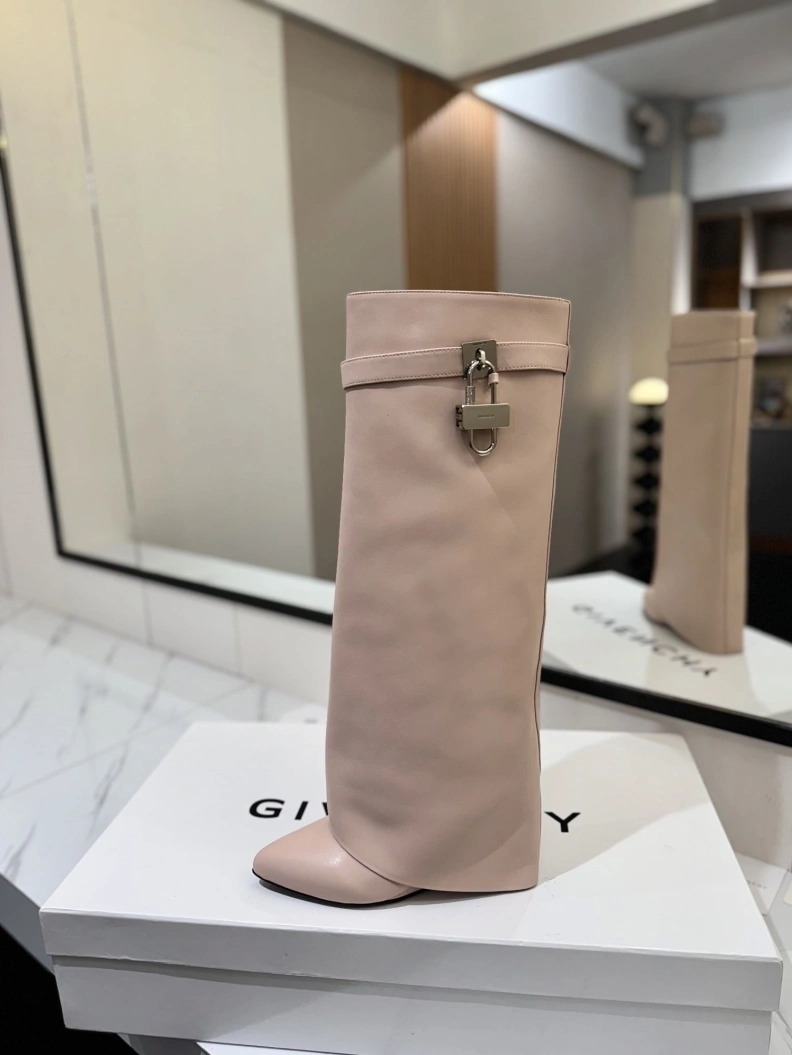 Gxvxnchy Boots Reliable 153219