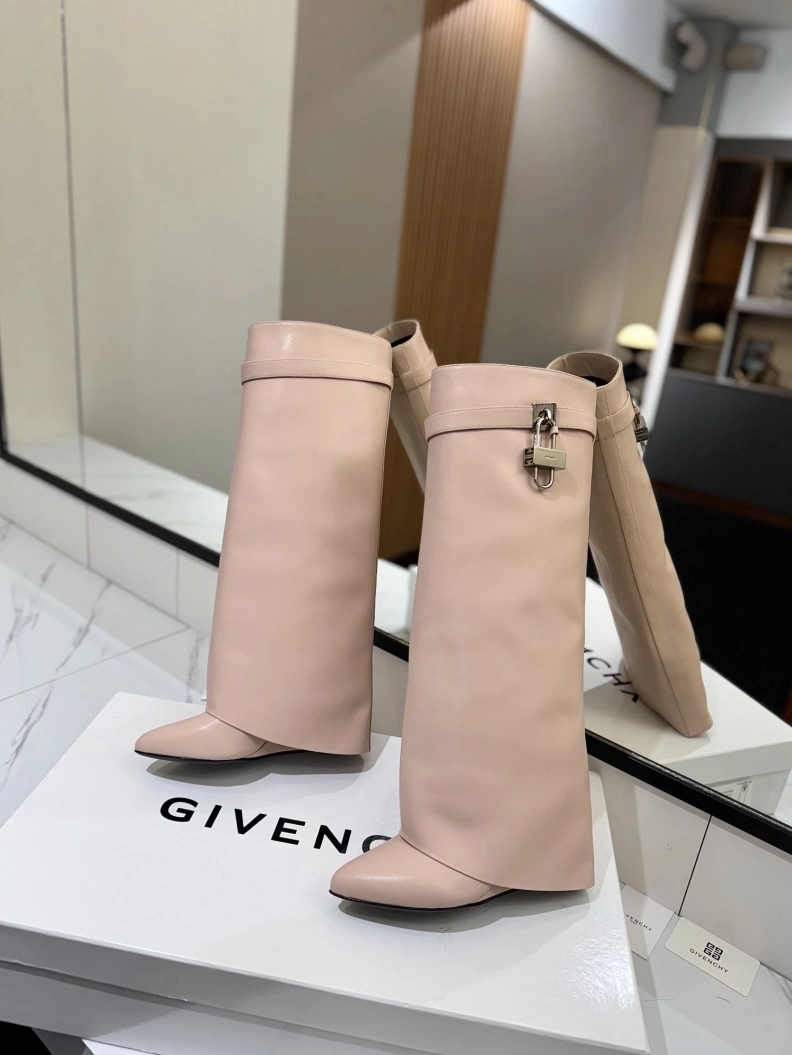 Gxvxnchy Boots Reliable 153219