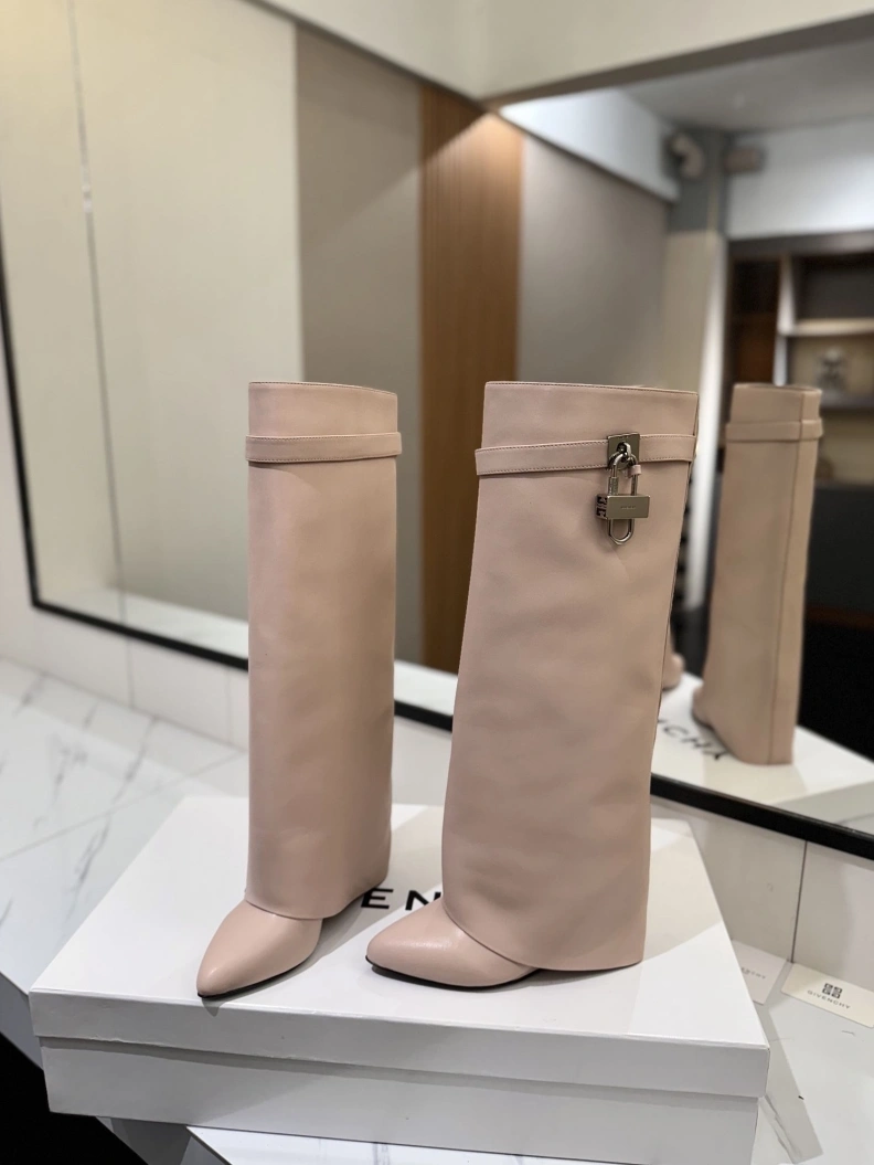 Gxvxnchy Boots Reliable 153219