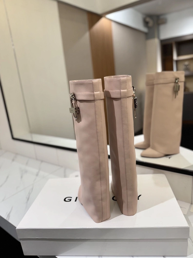 Gxvxnchy Boots Reliable 153219