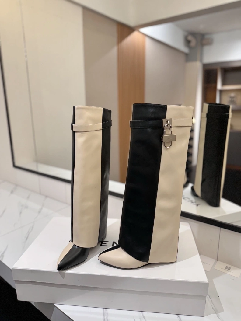 Gxvxnchy Boots Practical 153218