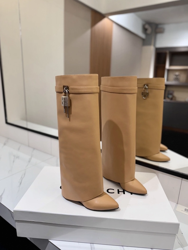 Gxvxnchy Boots Durable 153215
