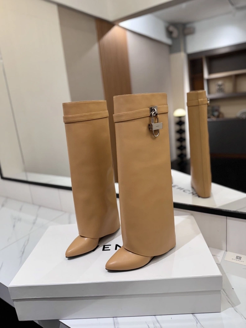 Gxvxnchy Boots Durable 153215