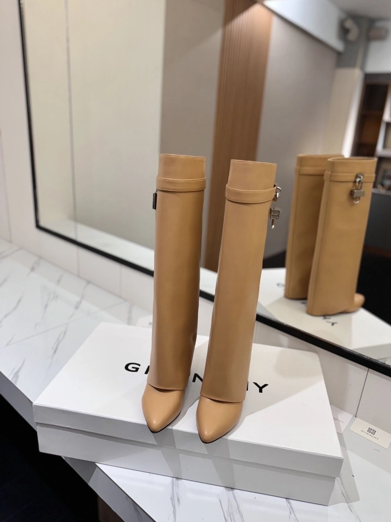 Gxvxnchy Boots Durable 153215