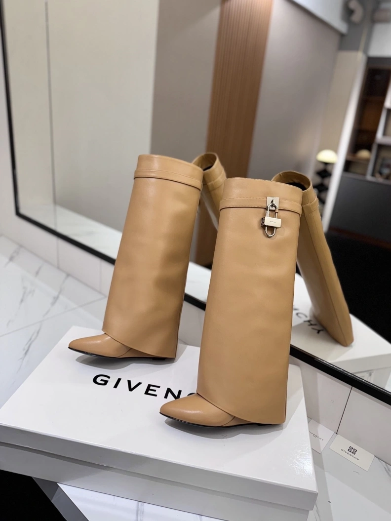 Gxvxnchy Boots Durable 153215