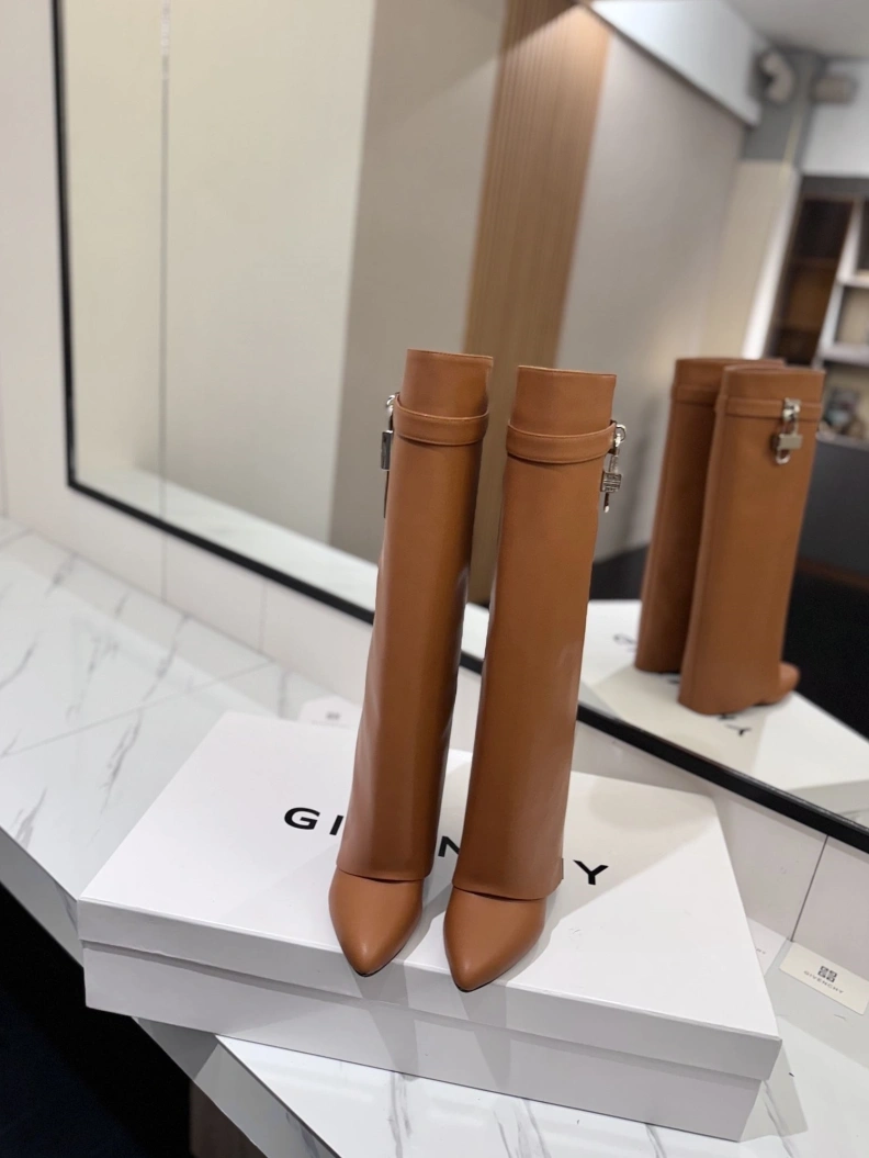 DailyWear Gxvxnchy Boots 153217