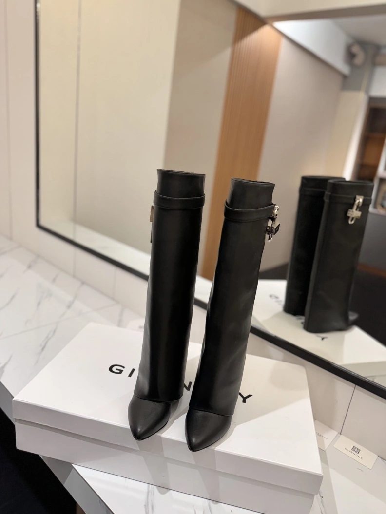 Gxvxnchy Boots Reliable 153213
