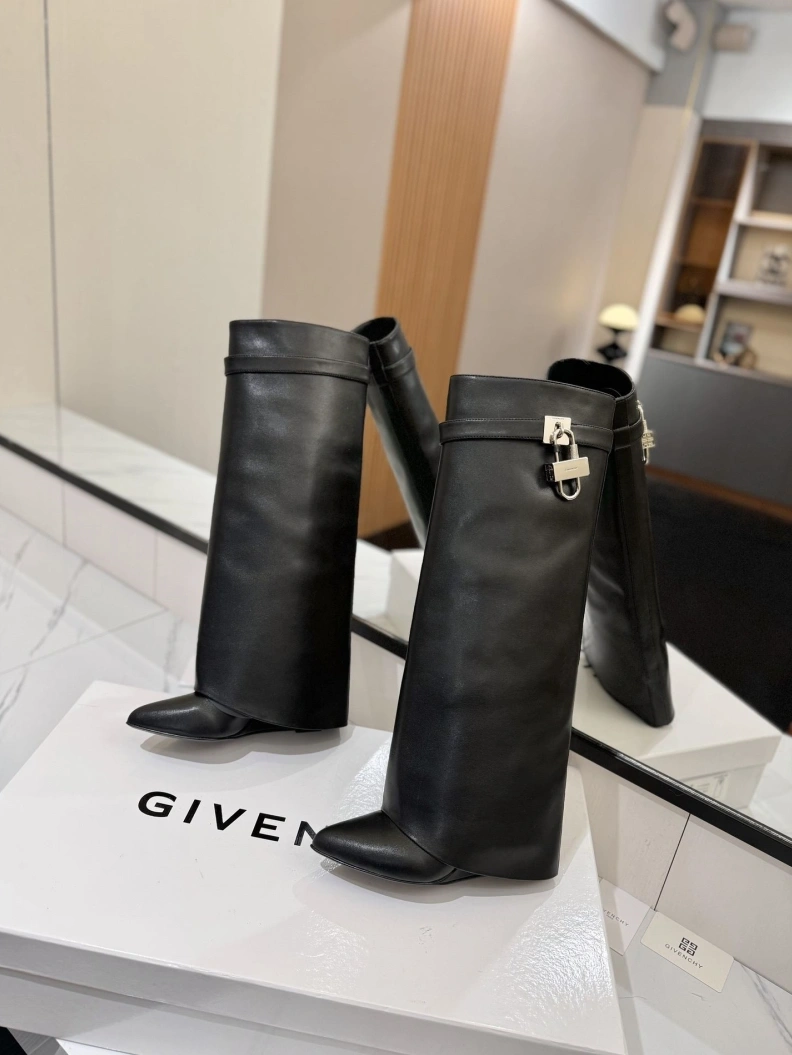 Gxvxnchy Boots Reliable 153213