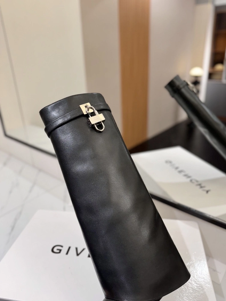 Gxvxnchy Boots Reliable 153213