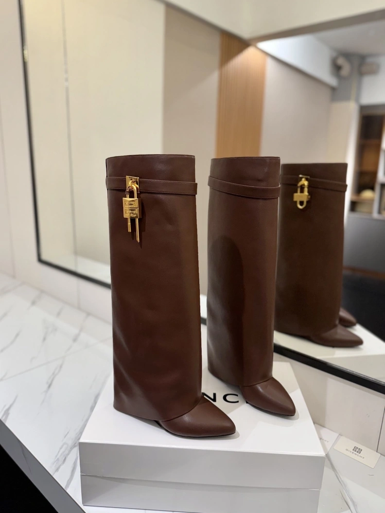 Comfortable Gxvxnchy Boots 153202