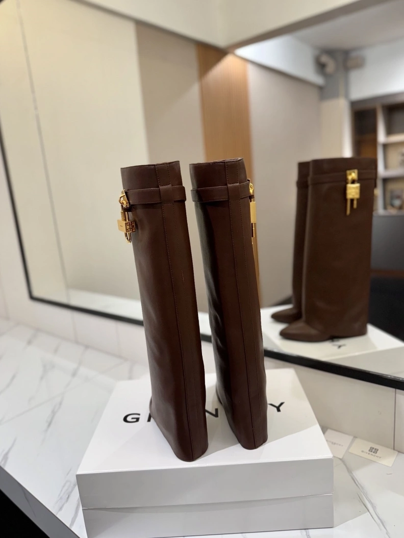 Comfortable Gxvxnchy Boots 153202
