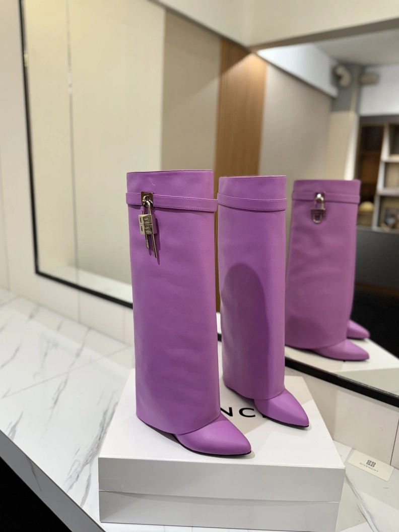 Gxvxnchy Boots SportInspired 153211