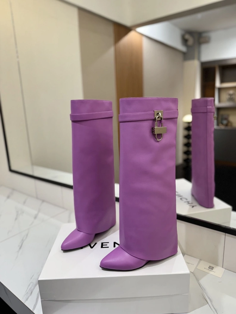Gxvxnchy Boots SportInspired 153211